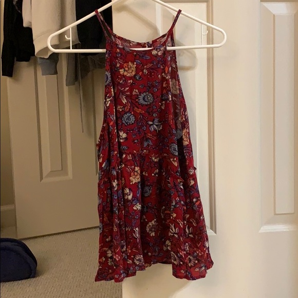 American Eagle Flowy Tank - Picture 1 of 3